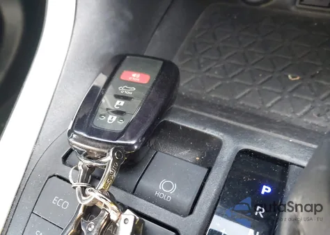 2021 Toyota Rav4 Xle Premium from USA, damaged, VIN 2T3A1RFV5MW196401